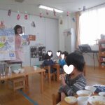 １２月３日　事故から頭を守りましょう！