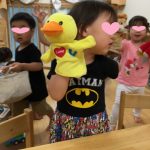 雨の日のお部屋で（ふたばぐみ）