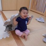 だいち組 びりびり新聞紙遊び