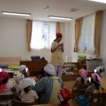 ９月１０日　さつまいもを洗いましょう！