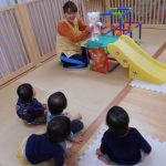 だいち組 初めての室内すべり台遊び
