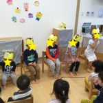 にじいろ保育園二子新地　１０月の誕生会