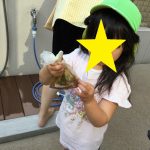 にじいろ保育園二子新地　色水遊び