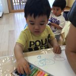 ５月１３日　クレヨンでお絵かき