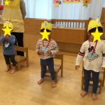 にじいろ保育園二子新地　５月の誕生会