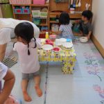 2歳児ふたば組・雨の日の遊び