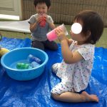 夏の思い出～絵の具水で氷つくりました～