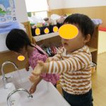 手を洗います～そよかぜ組～