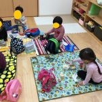 秋の遠足ごっこ