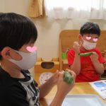 そら豆のさやむき