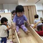そよかぜ：マット遊び・大型ブロック♪