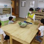 とうもろこしの皮むき