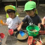 お砂でお料理作り