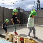 そよかぜ・ふたば組　園庭遊び