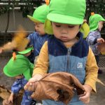 そよかぜ組☆落ち葉遊び