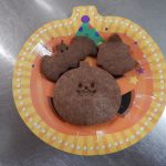 １０月２９日（金）のおやつ「ハロウィンクッキー」