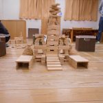 積み木遊びコーナーを作りました。