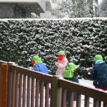 雪遊び