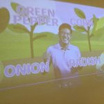 音楽に合わせて楽しい英会話♪