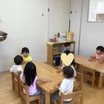 ふたば組　食育『きゃべつをちぎってみよう！』