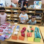 お店屋さんごっこをやりました!