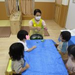 食育(ピーマンの種取り)ふたばぐみ
