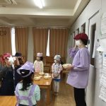 たいよう組　さつまいもおにぎり作り