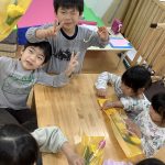 「たいよう組花を活けました」