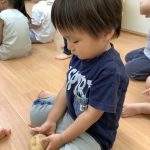 ふたば組の食育　じゃがいも洗い