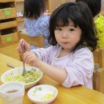 うみ組の食事風景です！