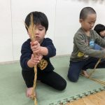 たいよう組　しめ縄飾り作り体験①