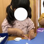 ふたば組(２歳児)粘土遊び