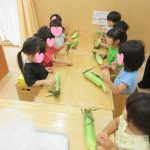 ふたば食育「とうもろこしの皮むき」