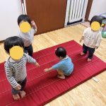 運動遊びで体を動かしました♪