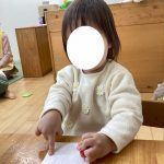 ふたば組(2歳児クラス)クリスマス製作をしたよ!