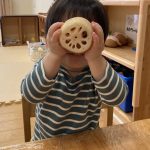 食育　乳児クラス　今が旬の野菜と果物に触れてみよう！