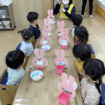 そよかぜ組「うさぎさんに、ごはんあげたよ！」