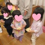 3月13日　『うどん作り①　乳児クラス』　