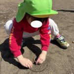木の枝でコンパス！