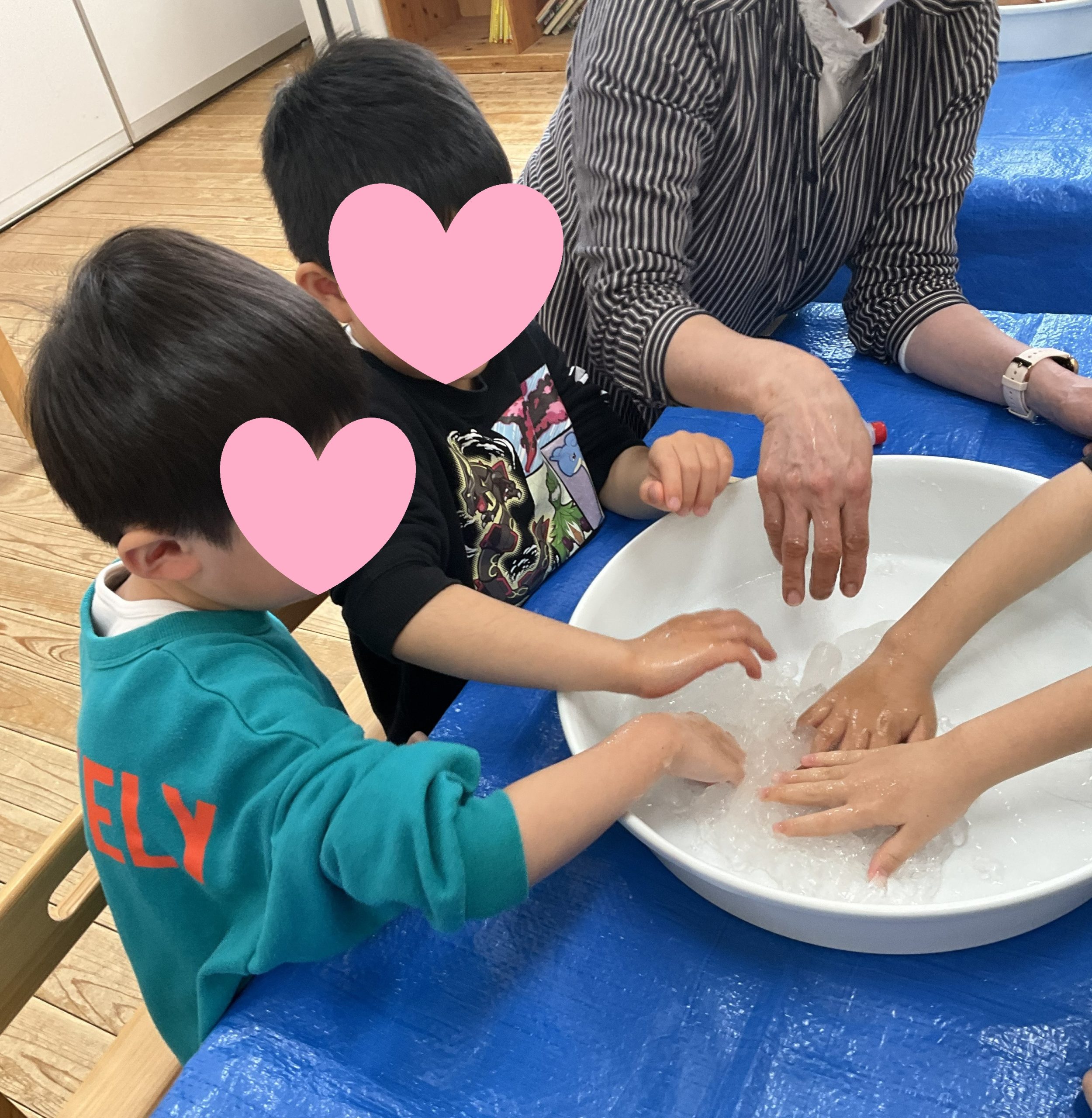 かがくタイムでスライムについて探求しました。(2月18日)